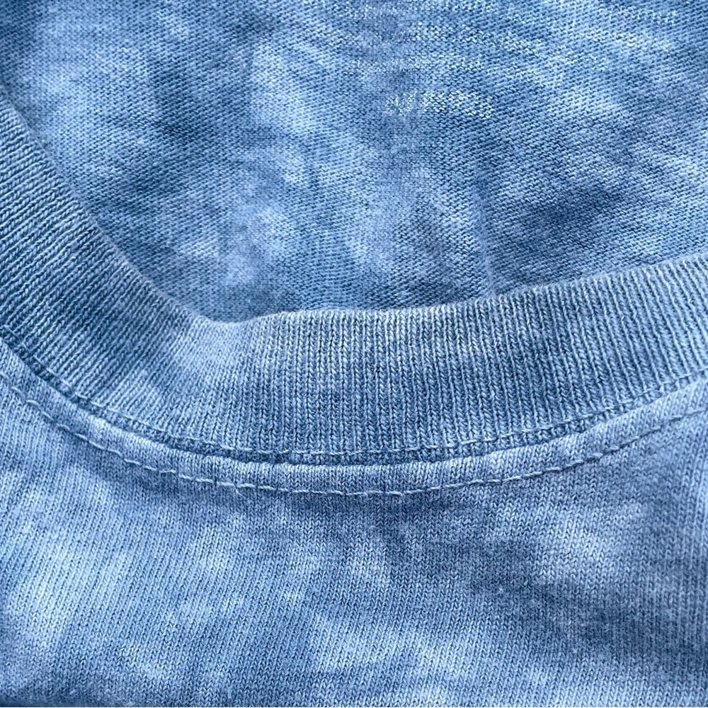 Vtg 2014 The Mountain Canadian Wilderness Tie Dye T-Shirt • Men’s L 23x29 - Picture 7 of 7